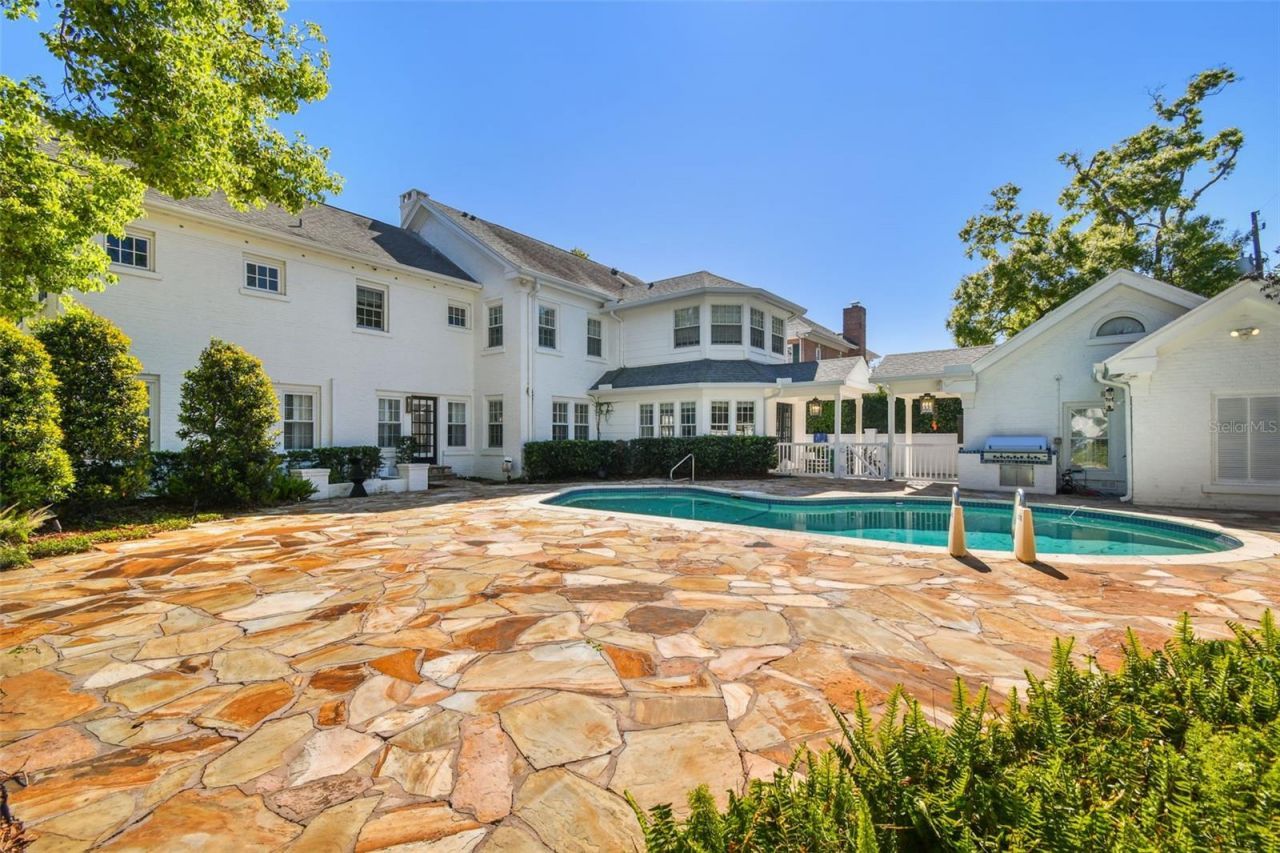 3313 W Mullen Avenue, Tampa, FL 33609 Photo