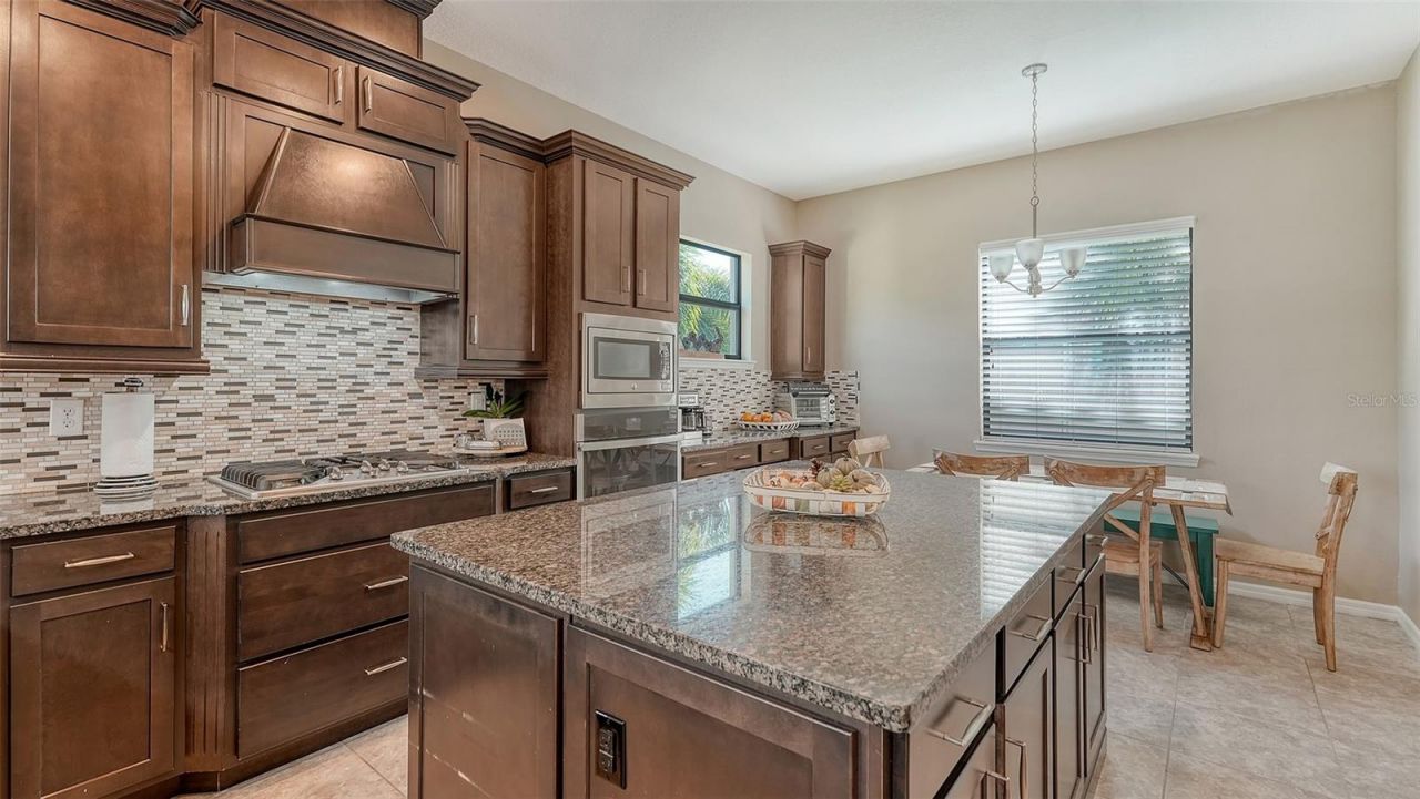 5723 Title Row Drive, Bradenton, FL 34210 Photo