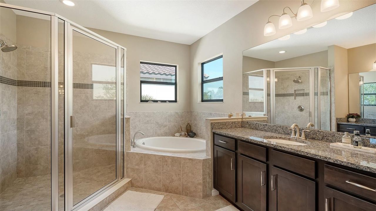 5723 Title Row Drive, Bradenton, FL 34210 Photo