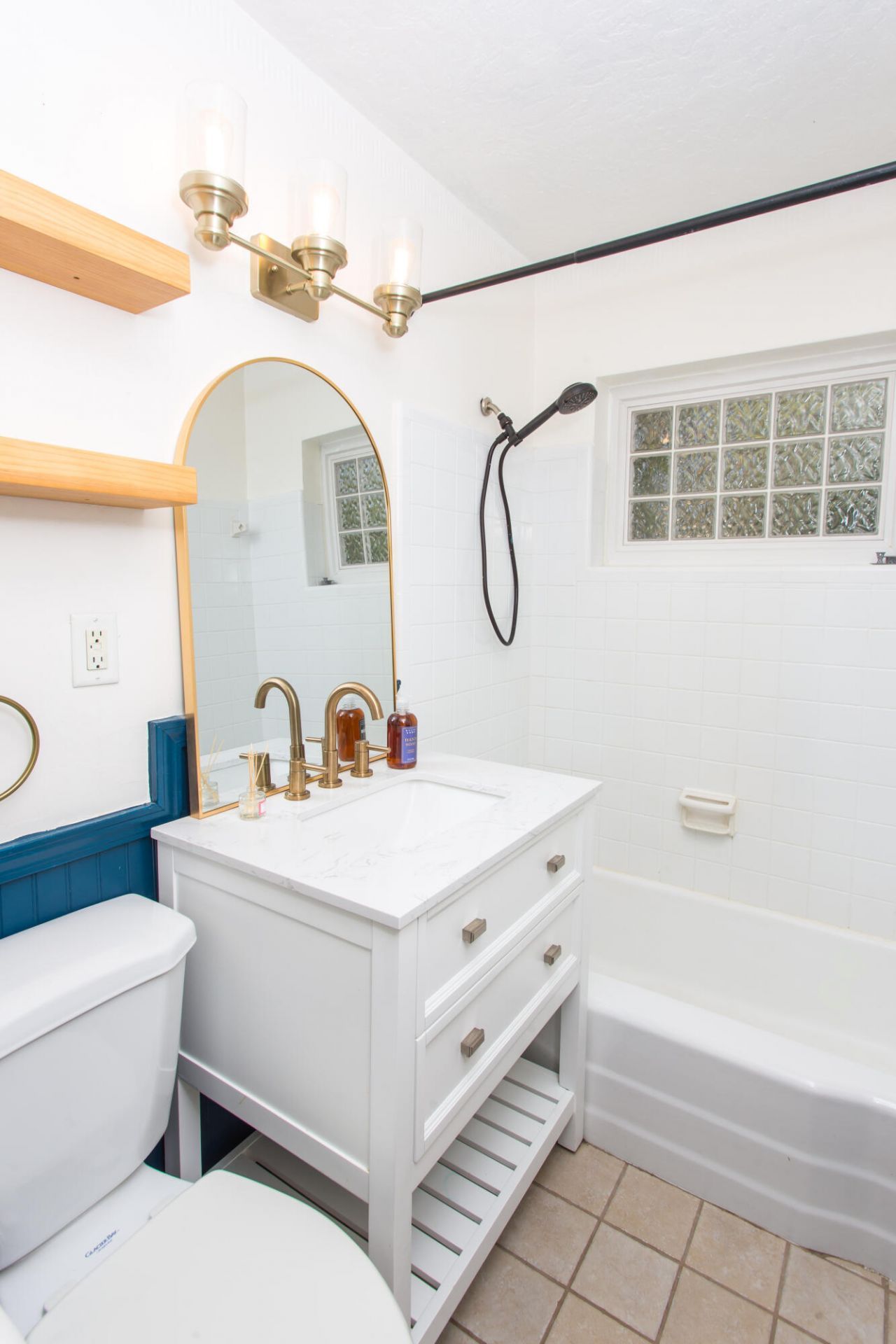 607 Hollywood Boulevard E, Mary Esther, FL 32569 Photo