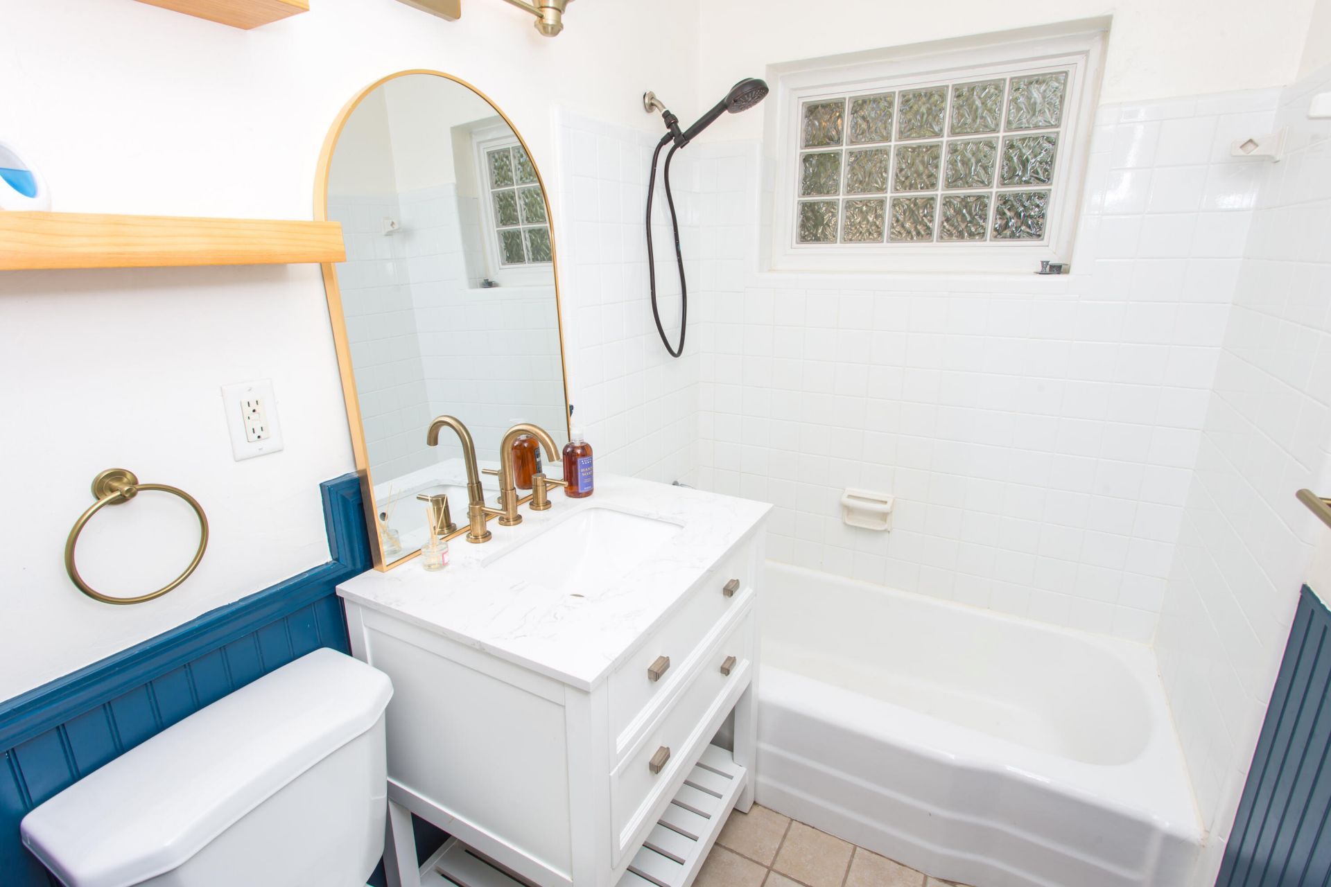 607 Hollywood Boulevard E, Mary Esther, FL 32569 Photo