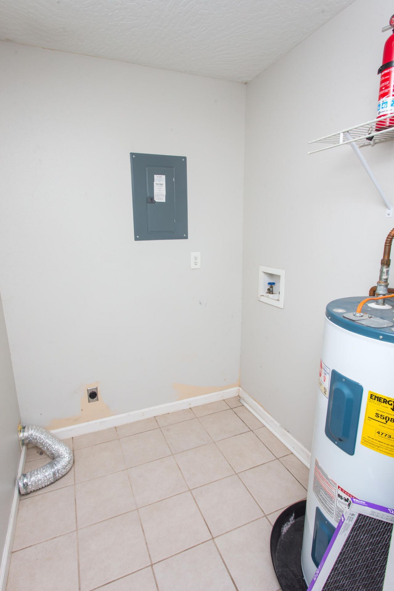 607 Hollywood Boulevard E, Mary Esther, FL 32569 Photo