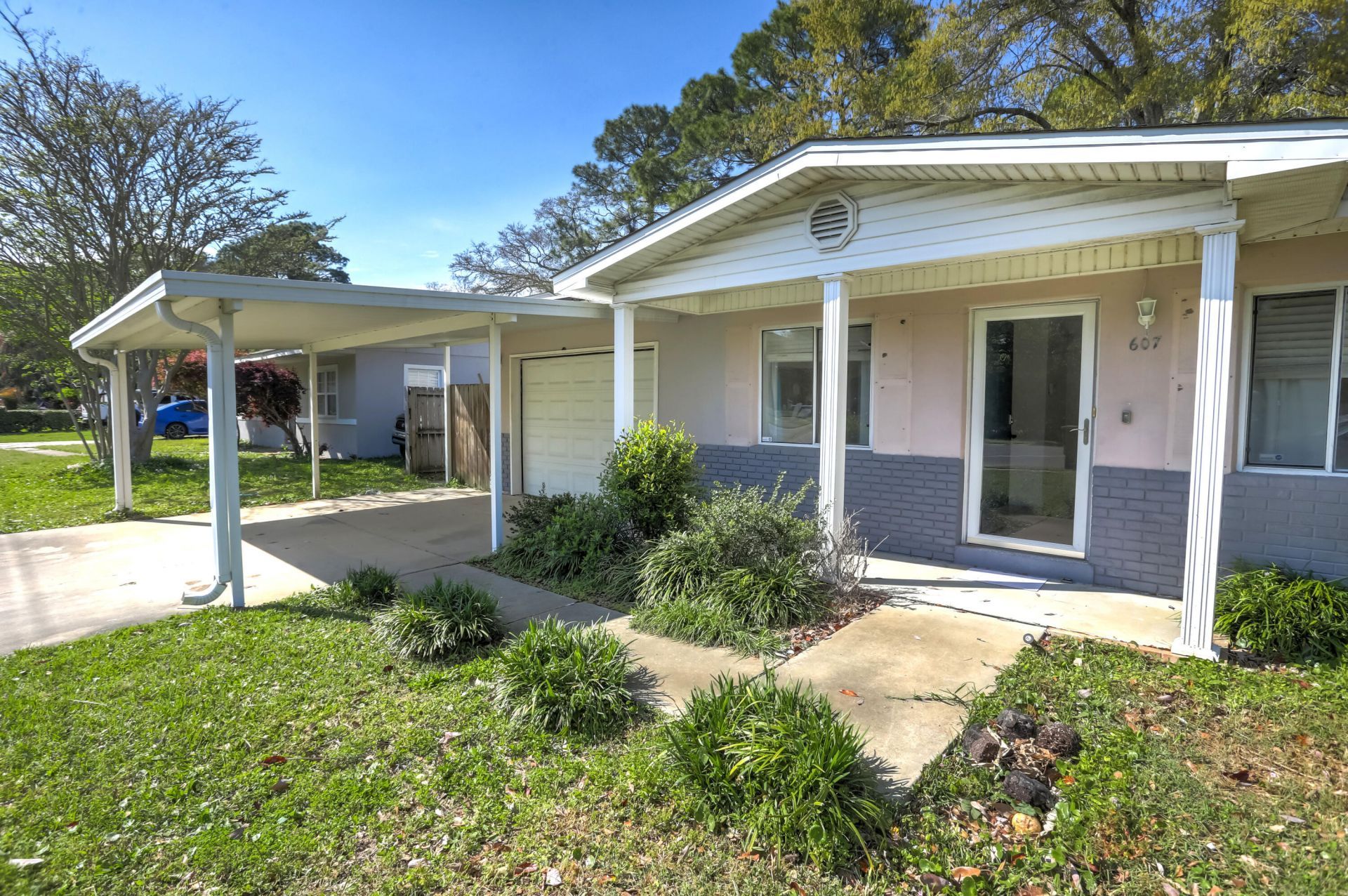 607 Hollywood Boulevard E, Mary Esther, FL 32569 Photo