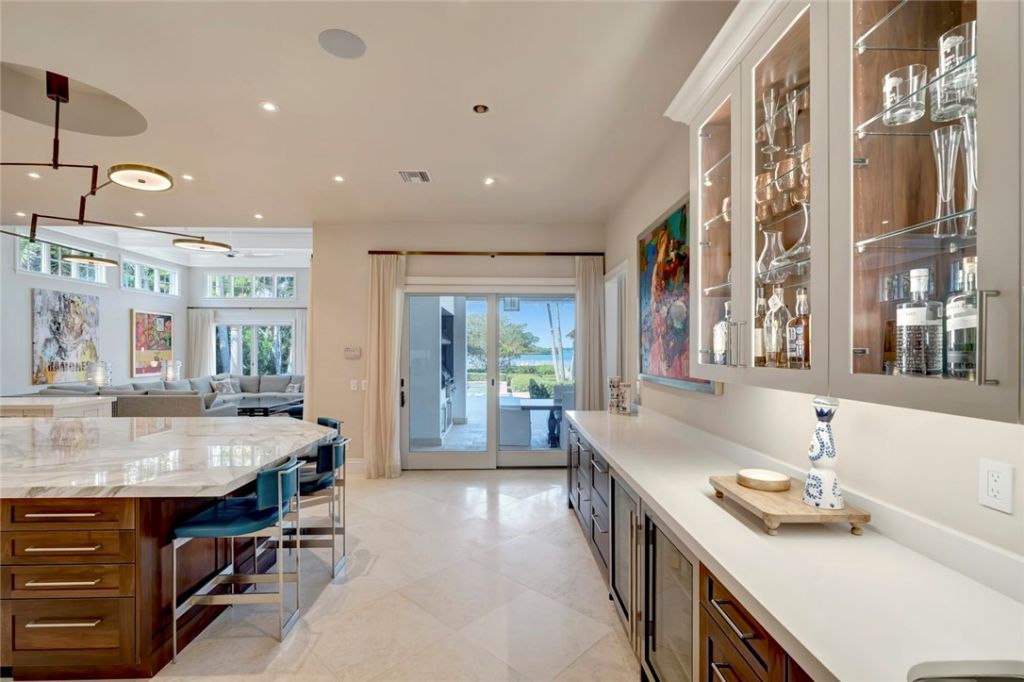 707 Grove Place, Vero Beach, FL 32963 Photo