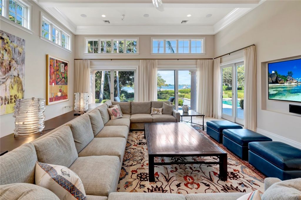 707 Grove Place, Vero Beach, FL 32963 Photo