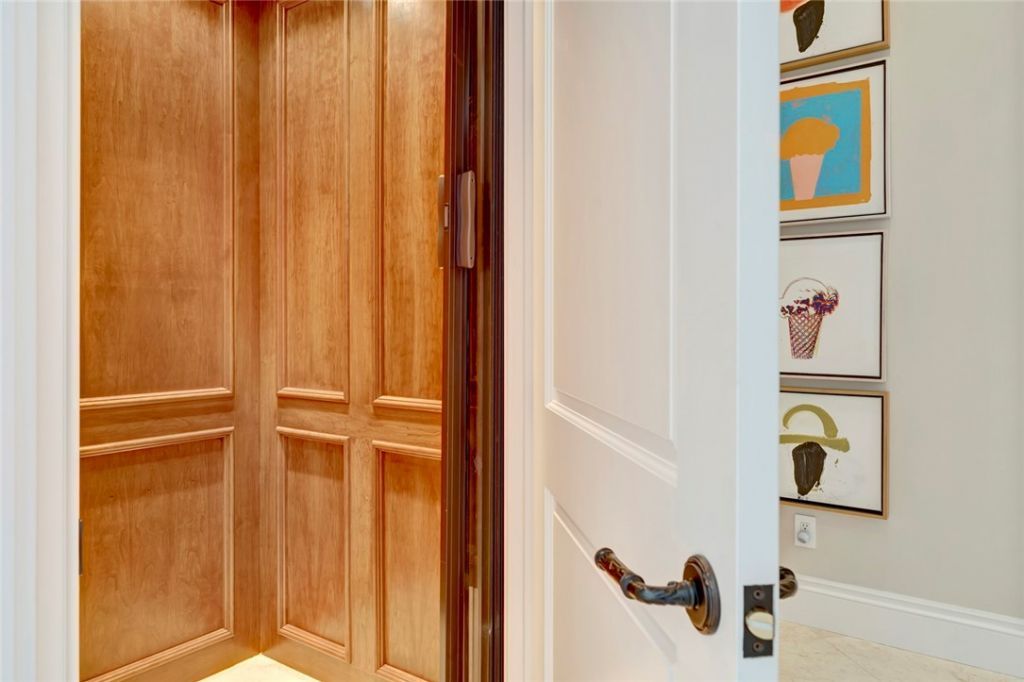 707 Grove Place, Vero Beach, FL 32963 Photo