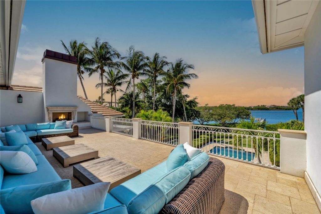 707 Grove Place, Vero Beach, FL 32963 Photo