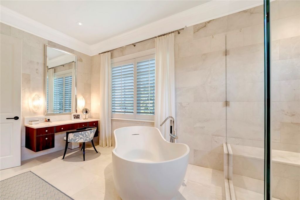 707 Grove Place, Vero Beach, FL 32963 Photo