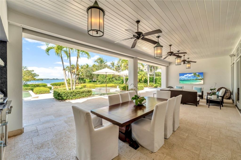 707 Grove Place, Vero Beach, FL 32963 Photo