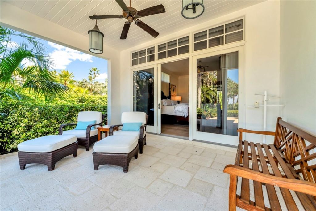 707 Grove Place, Vero Beach, FL 32963 Photo