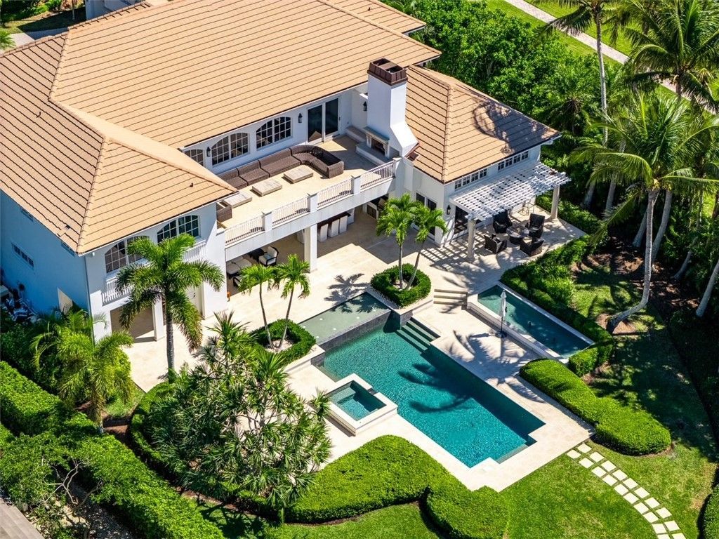 707 Grove Place, Vero Beach, FL 32963 Photo