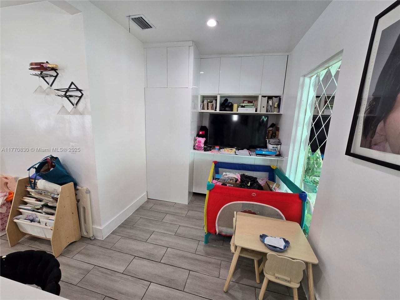 1011 NW 64th St, Miami, FL 33150 Photo