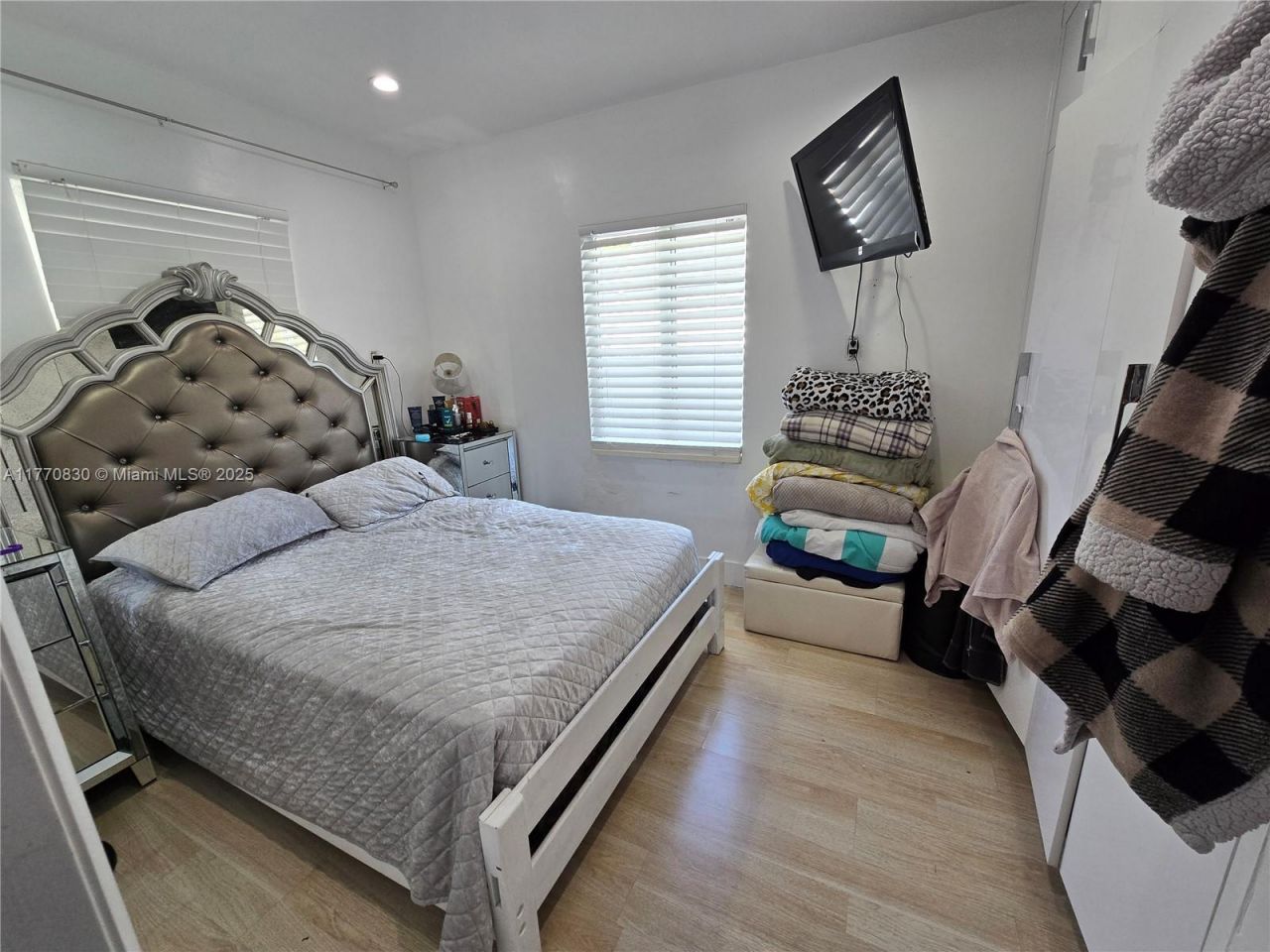 1011 NW 64th St, Miami, FL 33150 Photo