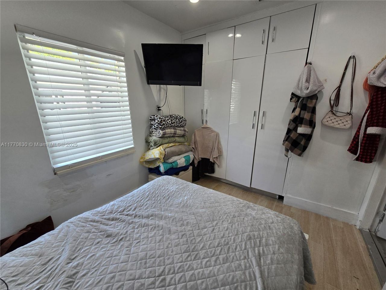 1011 NW 64th St, Miami, FL 33150 Photo