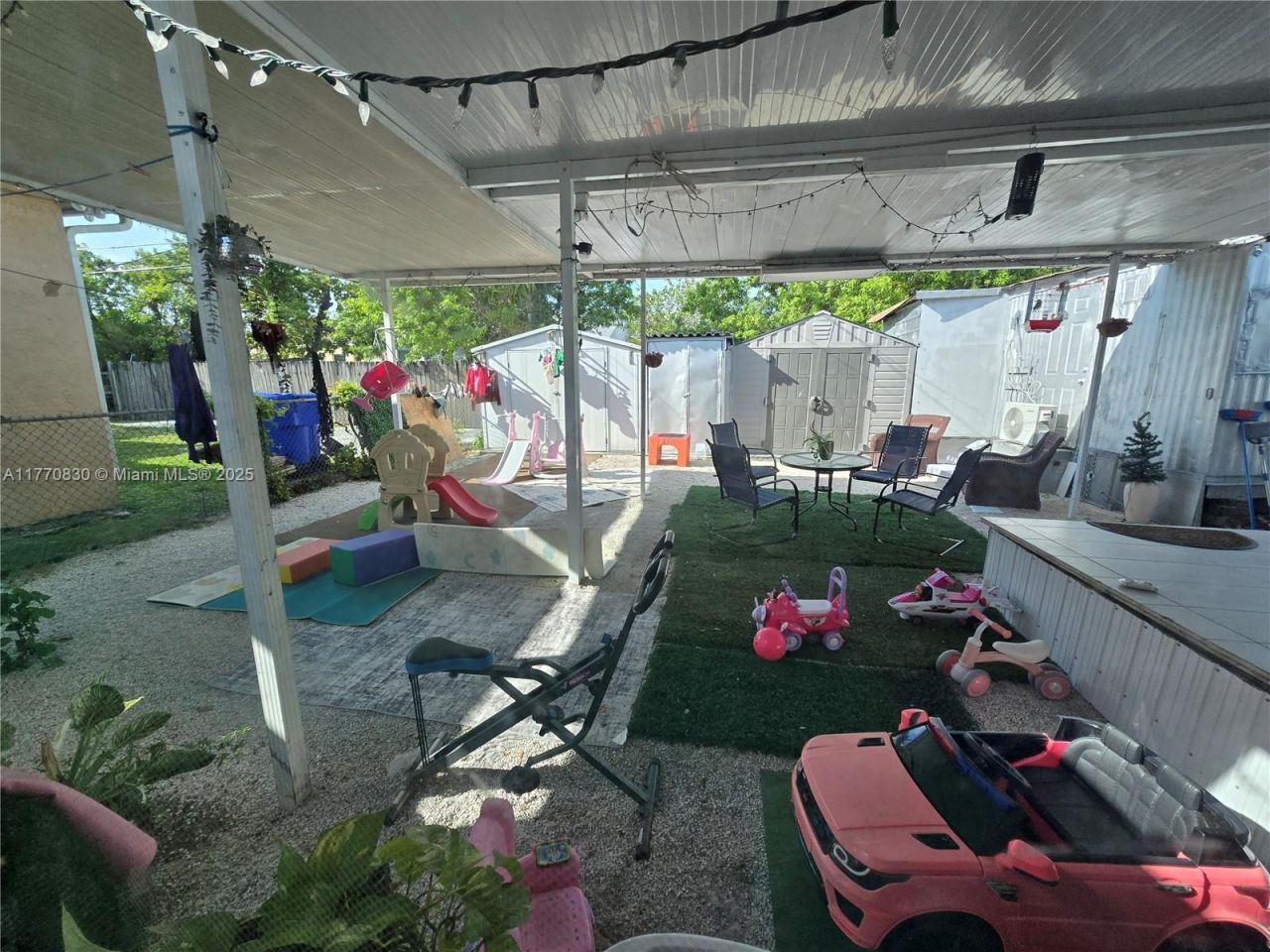 1011 NW 64th St, Miami, FL 33150 Photo