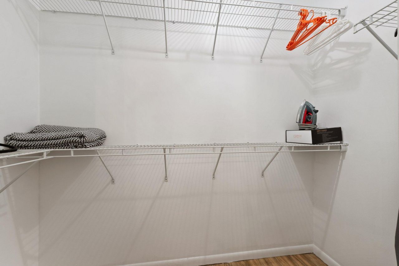 3212 S Lakeview Circle, Unit 10-205, Fort Pierce, FL 34949 Photo