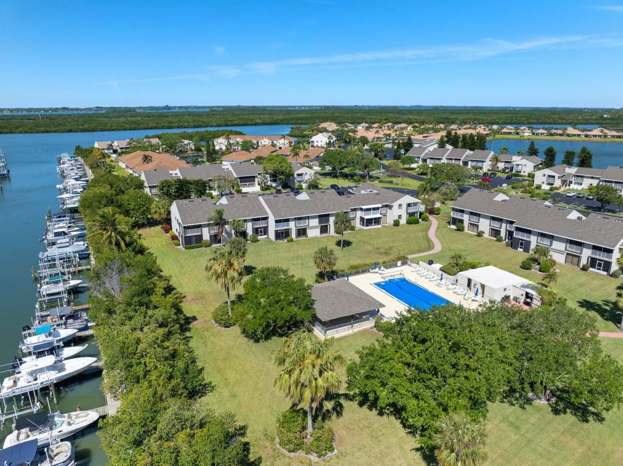 3212 S Lakeview Circle, Unit 10-205, Fort Pierce, FL 34949 Photo