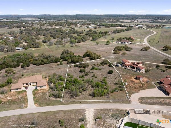 104 Strada Luca, Florence, TX 76527