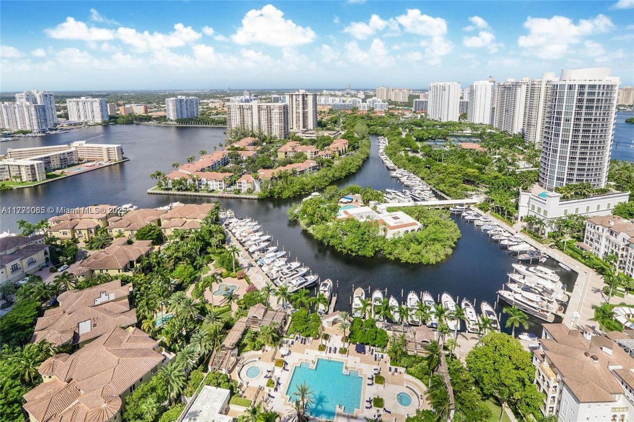 2000 Island Blvd, Unit 3009, Aventura, FL 33160 Photo