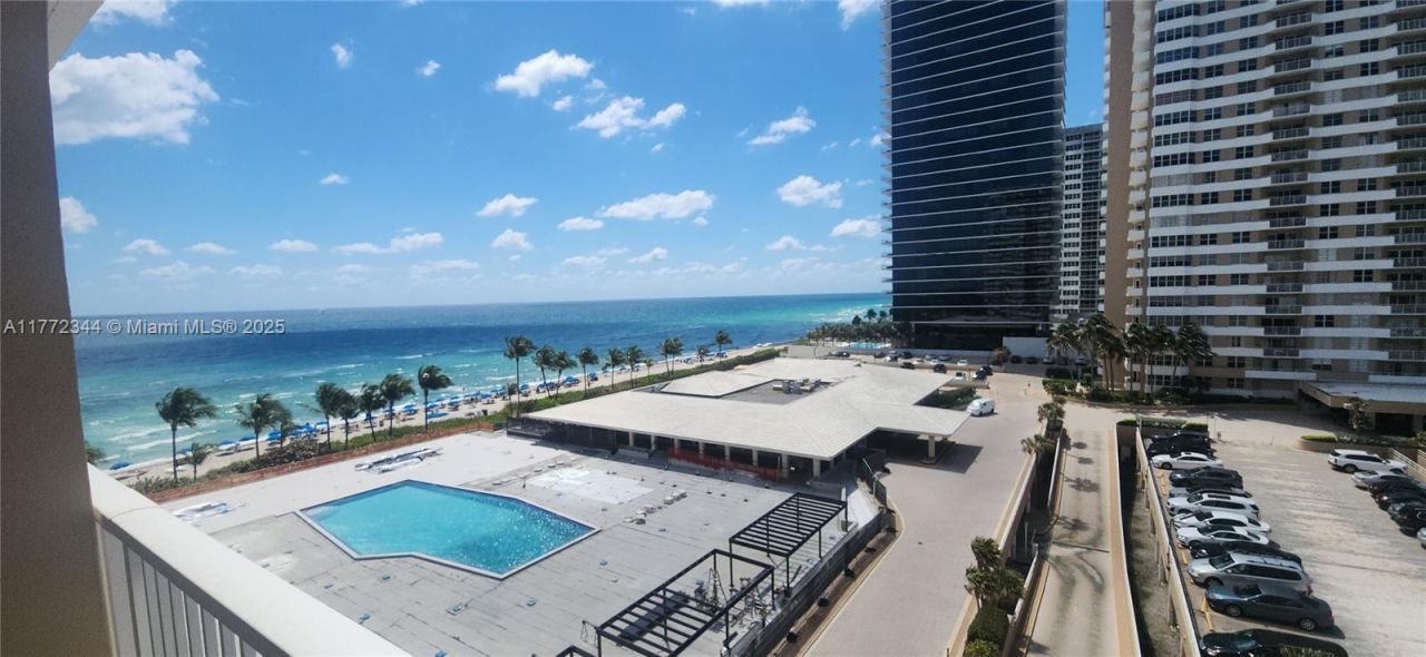 1950 S Ocean Dr, Unit 6G, Hallandale Beach, FL 33009 Photo