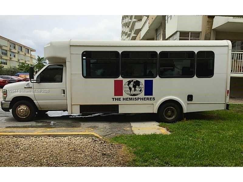 1950 S Ocean Dr, Unit 6G, Hallandale Beach, FL 33009 Photo