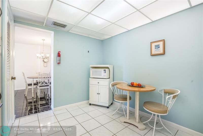 3113 S Ocean Drive, Unit 1008, Hallandale Beach, FL 33009 Photo