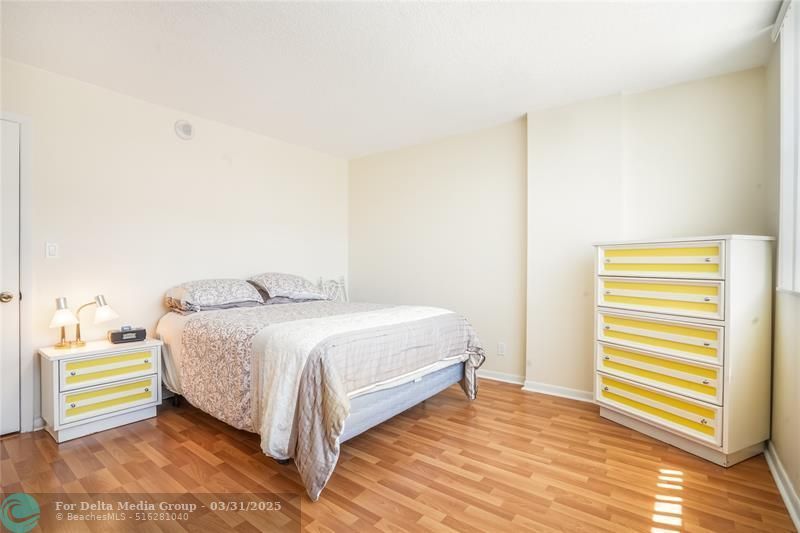 3113 S Ocean Drive, Unit 1008, Hallandale Beach, FL 33009 Photo