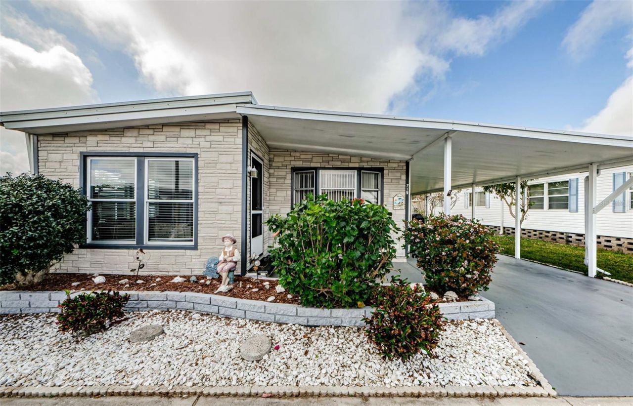 719 Sugar Palm Street, Largo, FL 33778 Main Photo