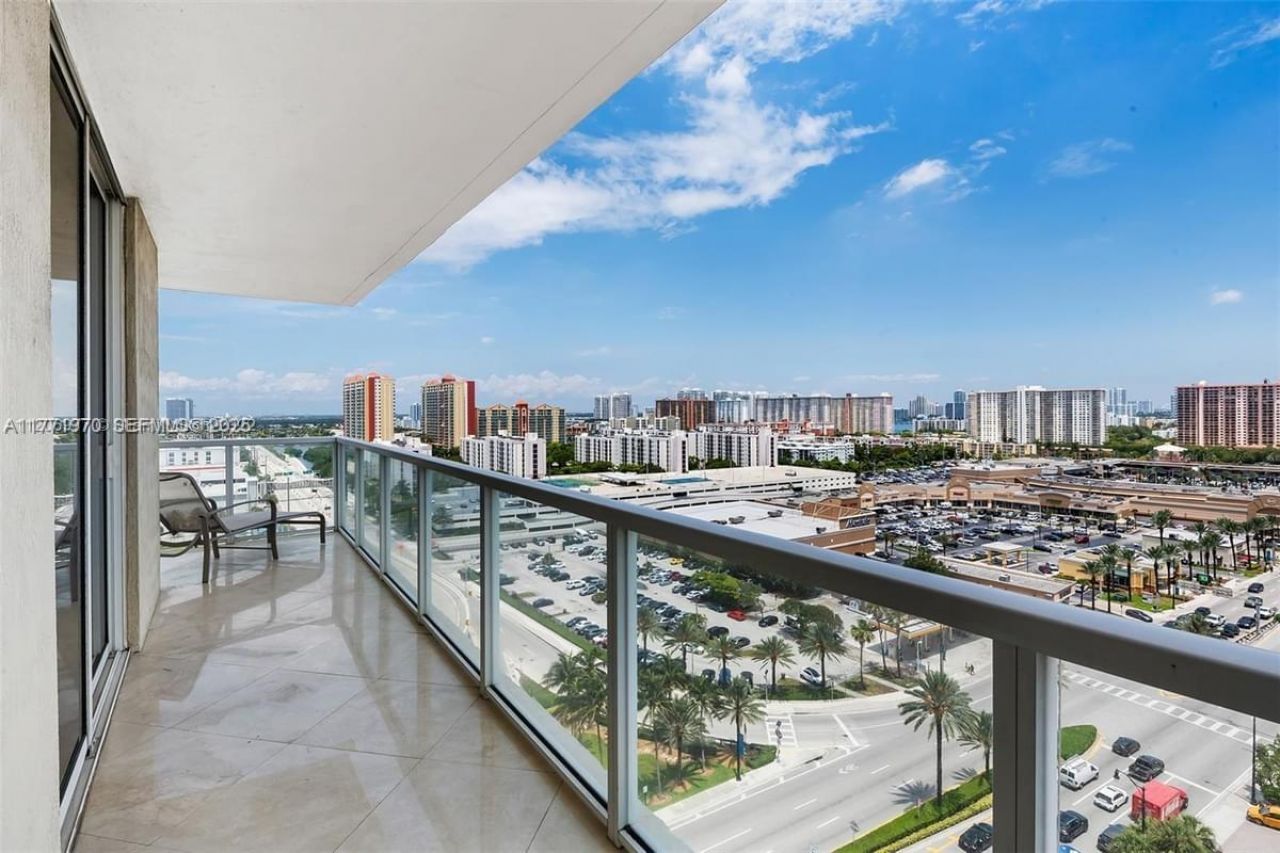 16699 Collins Ave, Unit 1607, Sunny Isles Beach, FL 33160 Photo