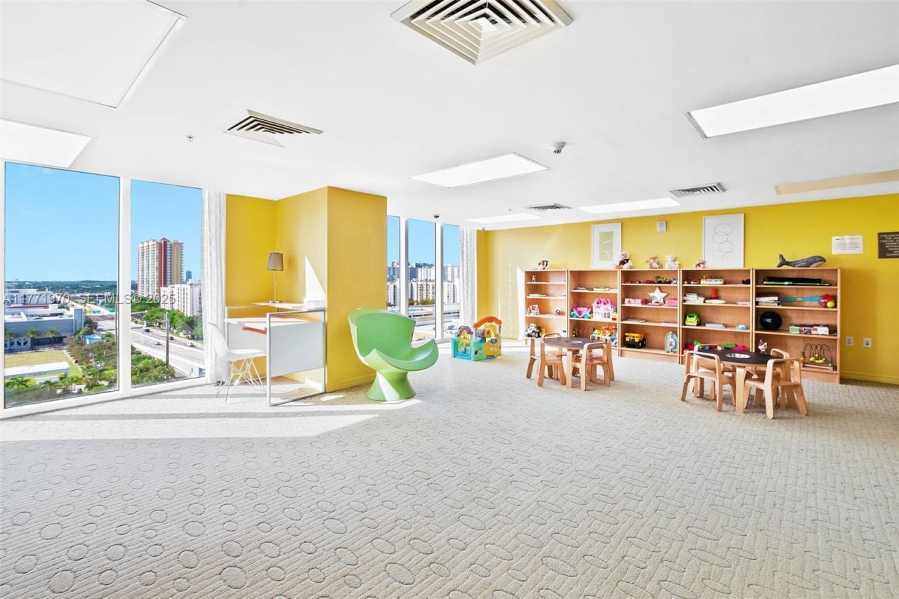 16699 Collins Ave, Unit 1607, Sunny Isles Beach, FL 33160 Photo
