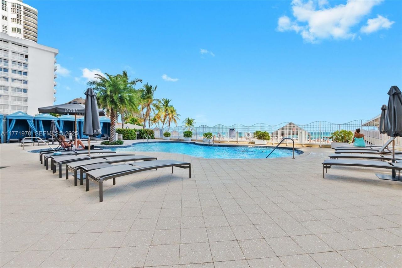 16699 Collins Ave, Unit 1607, Sunny Isles Beach, FL 33160 Photo
