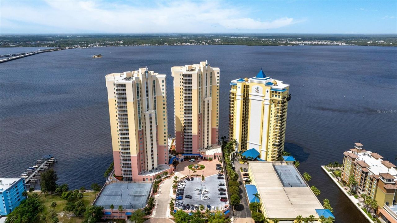 2745 1st Street, Unit 1402, Fort Myers, FL 33916 Photo