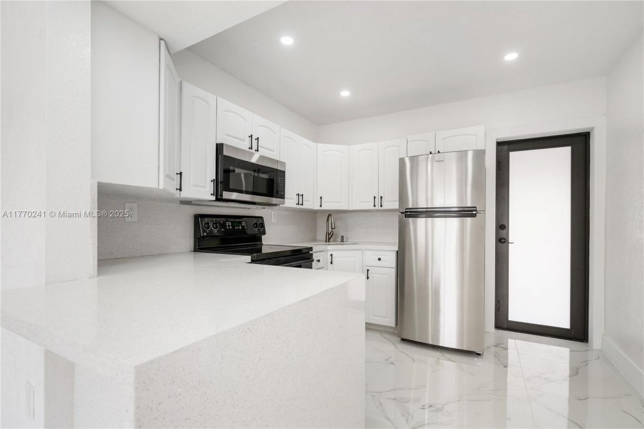 6308 SW 22nd St, Miramar, FL 33023 Photo