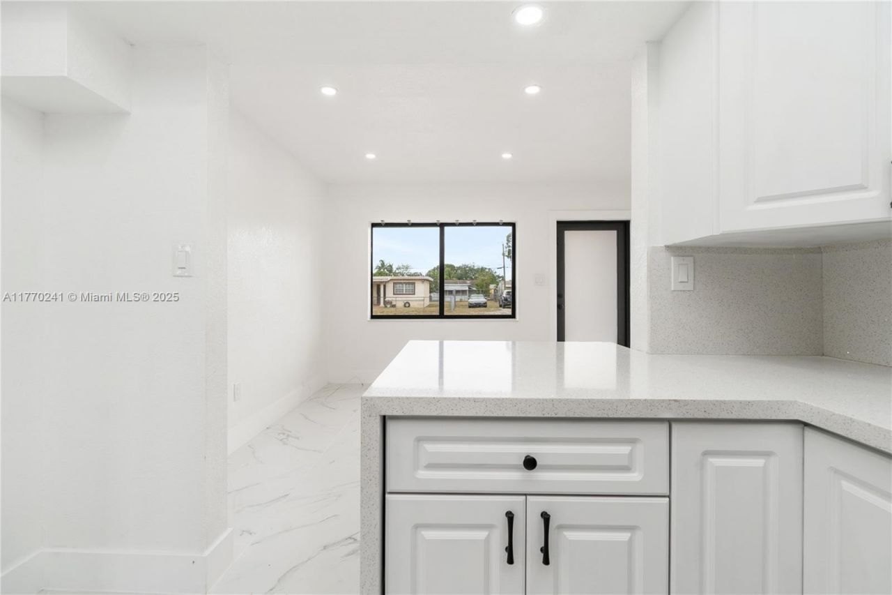 6308 SW 22nd St, Miramar, FL 33023 Photo