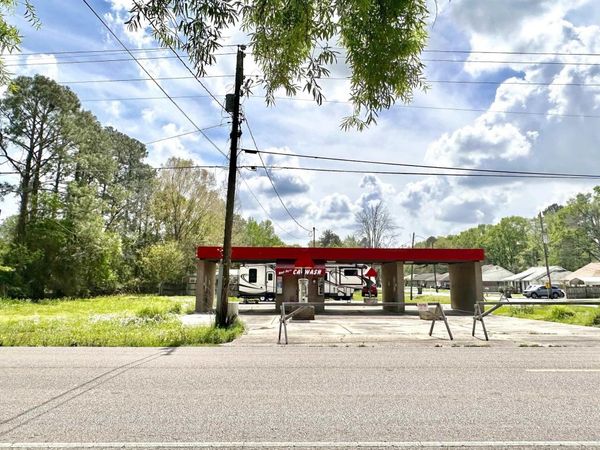 42357 Black Bayou Rd, Gonzales, LA 70737