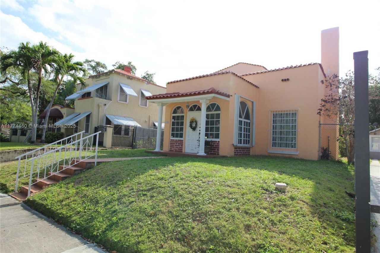 870 NW 14th Ct, Miami, FL 33125 Photo