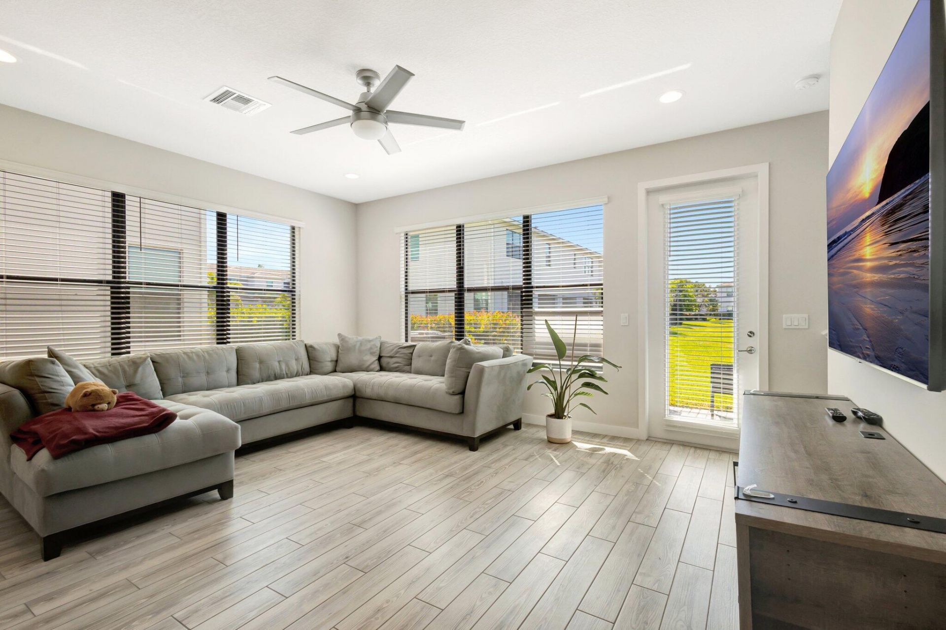 8654 Antarus Drive, Lake Worth, FL 33467 Photo