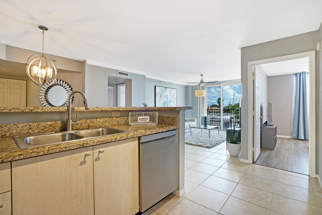 1801 N Flagler Drive, Unit 436, West Palm Beach, FL 33407 Photo