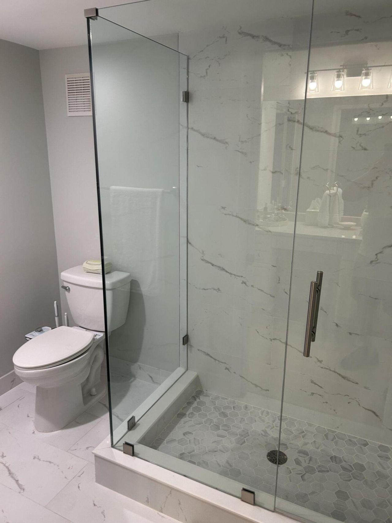 4734 Lucerne Lakes Boulevard N, Unit 410, Lake Worth, FL 33467 Photo