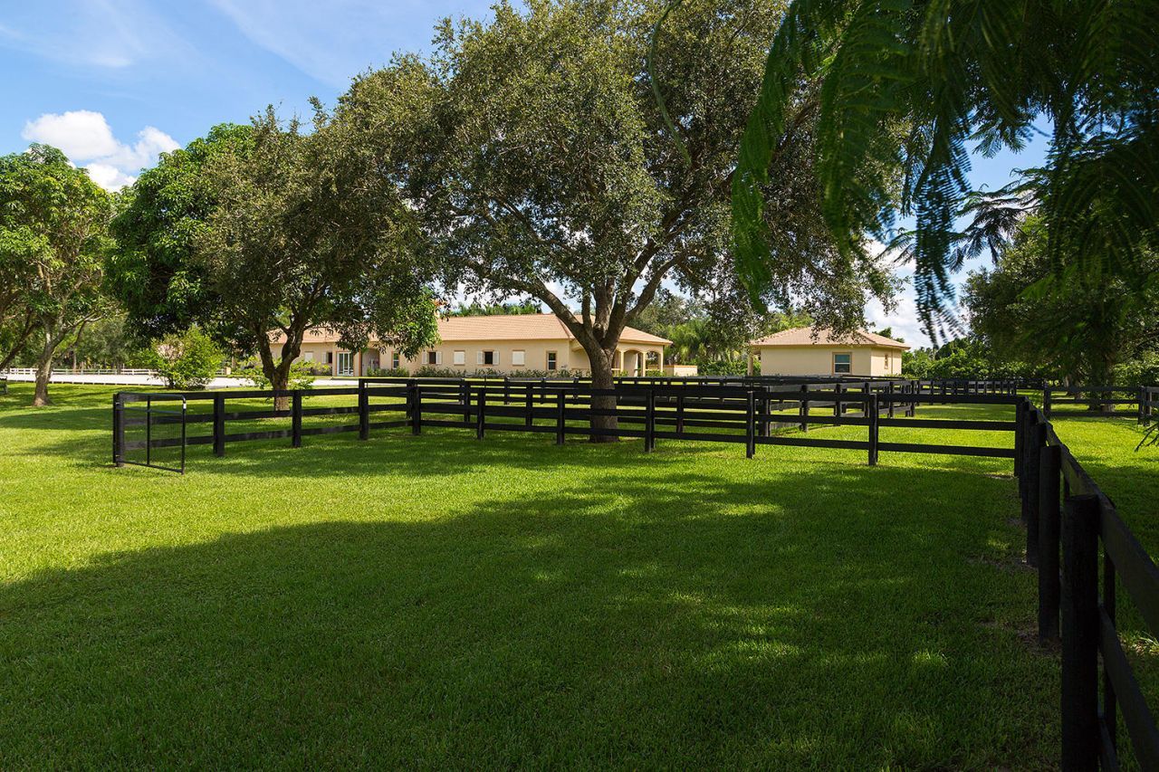 2088 Appaloosa Trail, Wellington, FL 33414 Photo