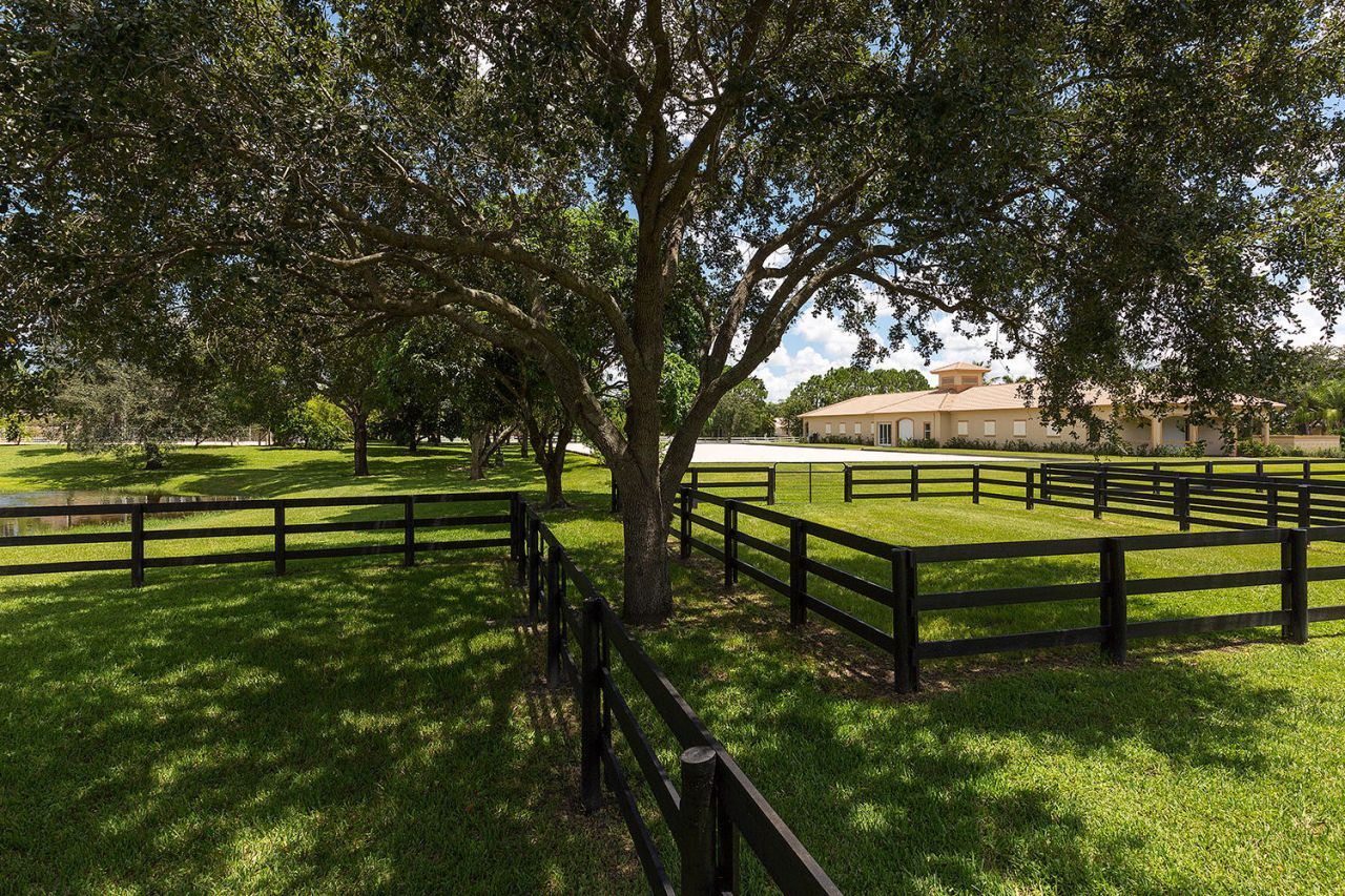 2088 Appaloosa Trail, Wellington, FL 33414 Photo