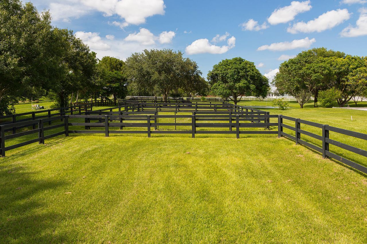 2088 Appaloosa Trail, Wellington, FL 33414 Photo