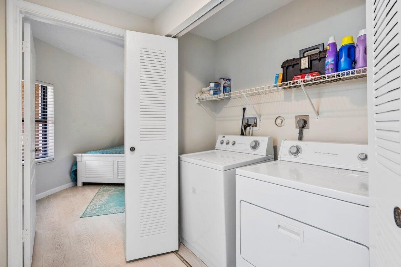 300 Uno Lago Drive, Unit 304, Juno Beach, FL 33408 Photo