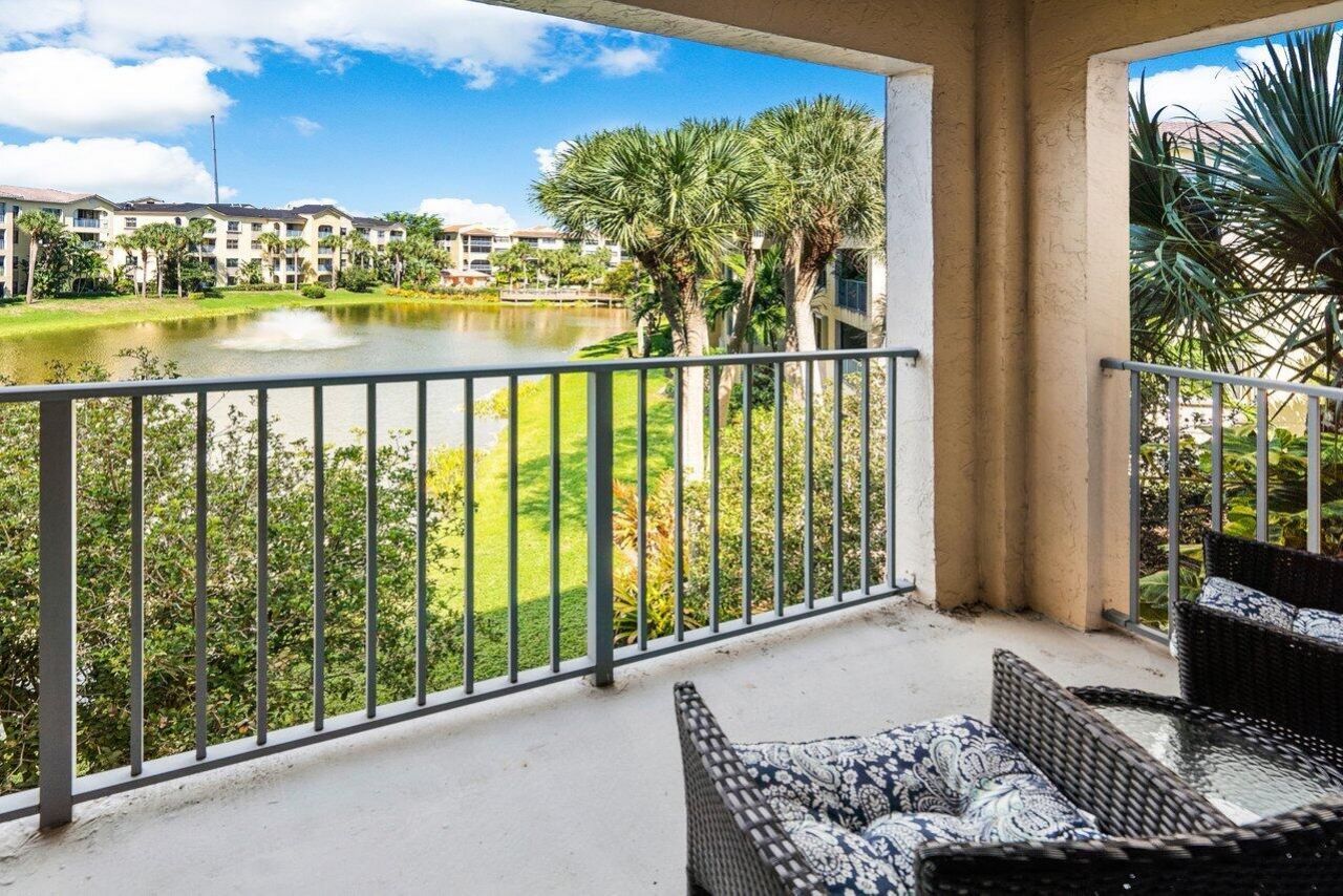 300 Uno Lago Drive, Unit 304, Juno Beach, FL 33408 Photo