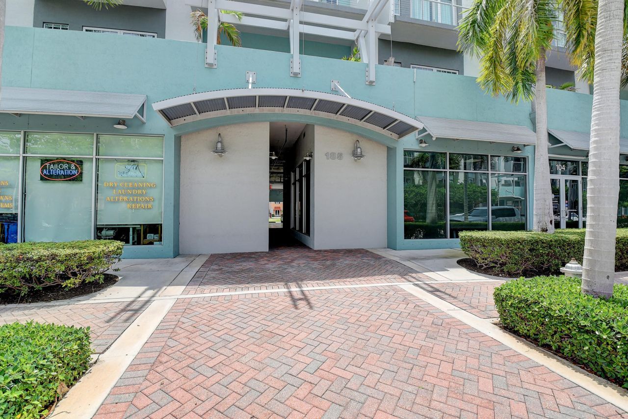 185 NE 4th Avenue, Unit 210, Delray Beach, FL 33483 Photo