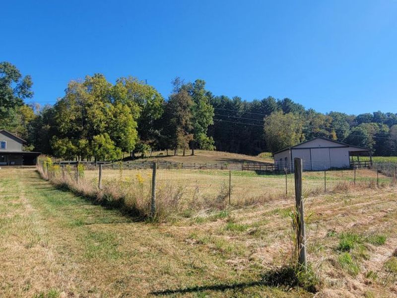 20561 Canada Road, Gambier, OH 43022 Photo 24