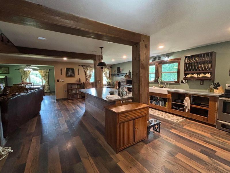 20561 Canada Road, Gambier, OH 43022 Photo 5