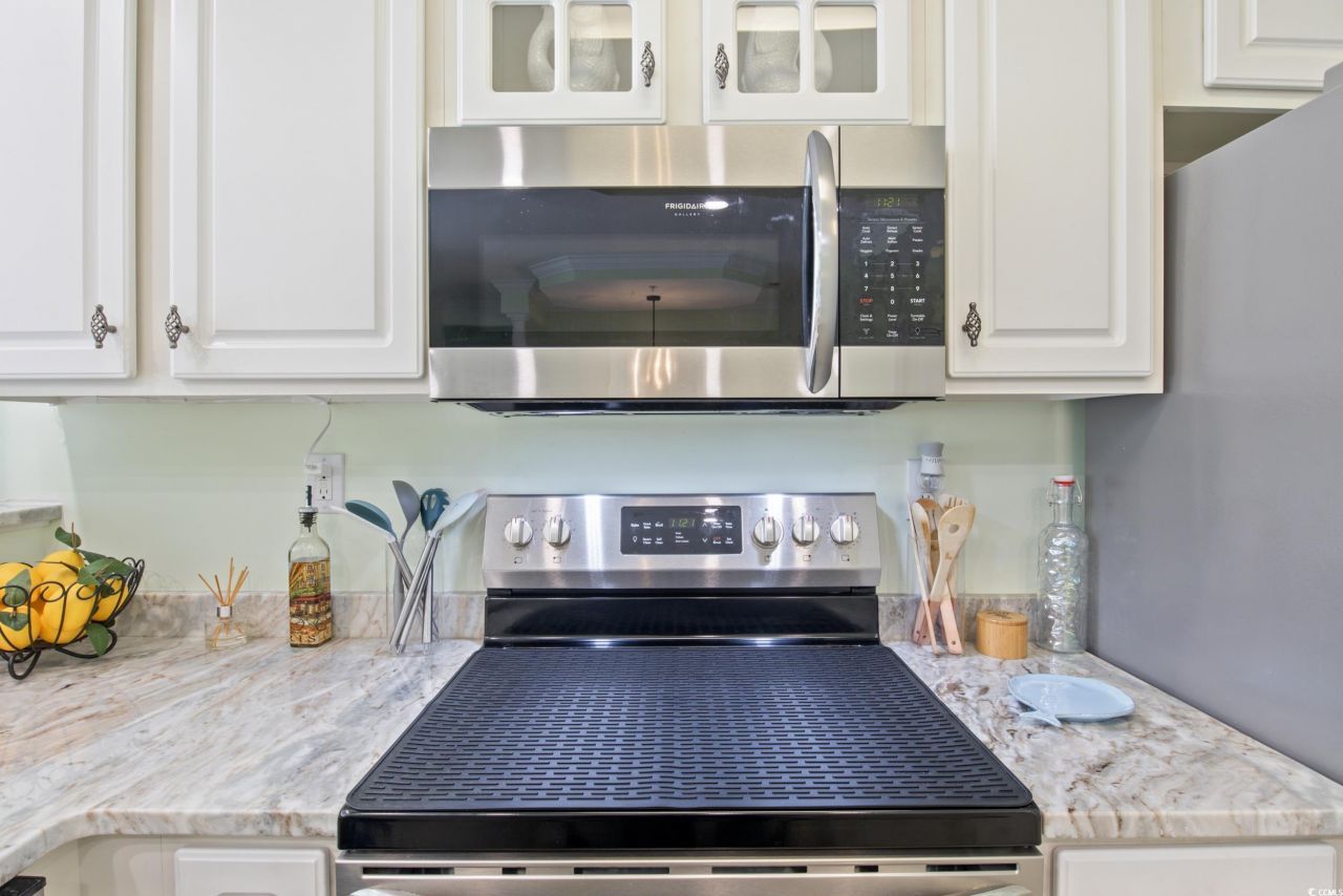 2180 Waterview Dr. Photo 8