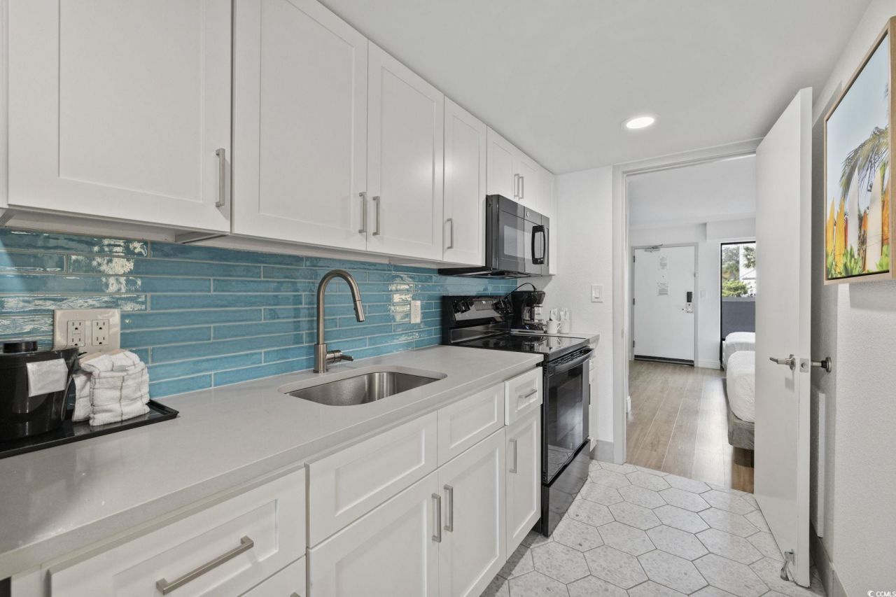 3000 N Ocean Blvd. Photo 7