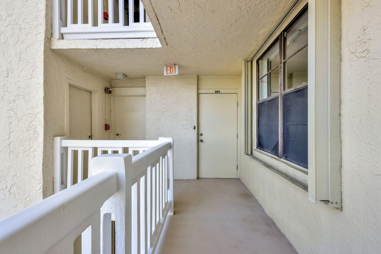 10000 S Ocean Drive S, Unit 601, Jensen Beach, FL 34957 Photo